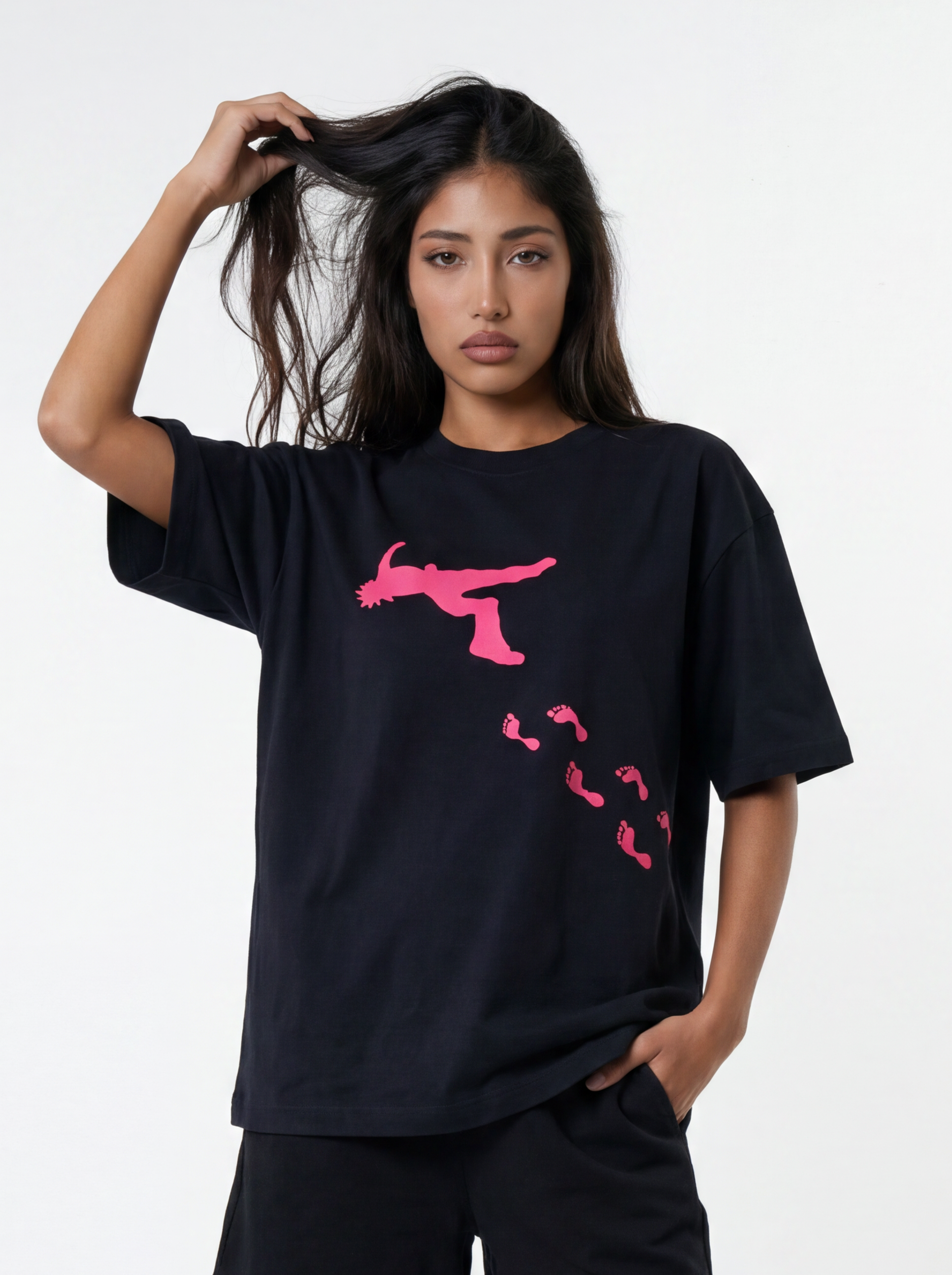 BLACK V-STEP T-SHIRT